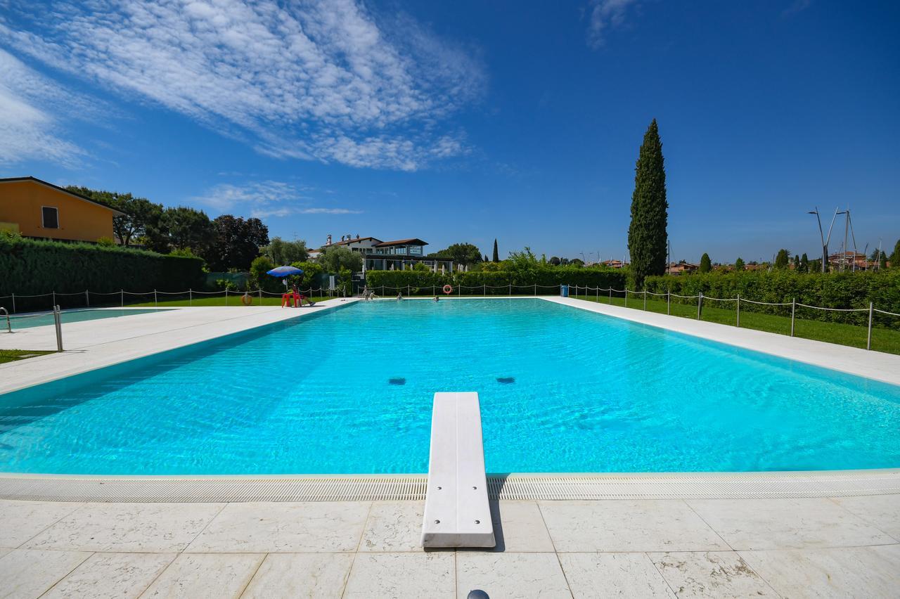 Sirmione Beach Apartment Exterior photo